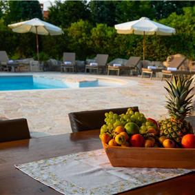 5 Bedroom Istrian Villa Estate with Large Pool and Gardens near Barban, Sleeps 12